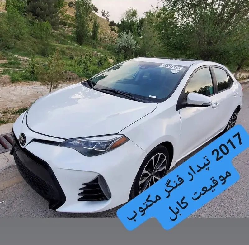 Toyota Corolla 2017 (2)