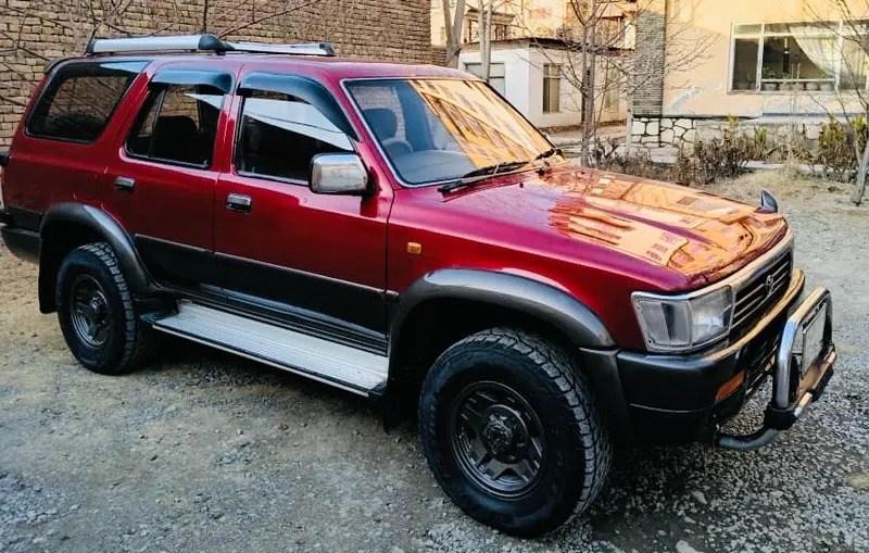 Toyota Hilux Surf 1994 (1)