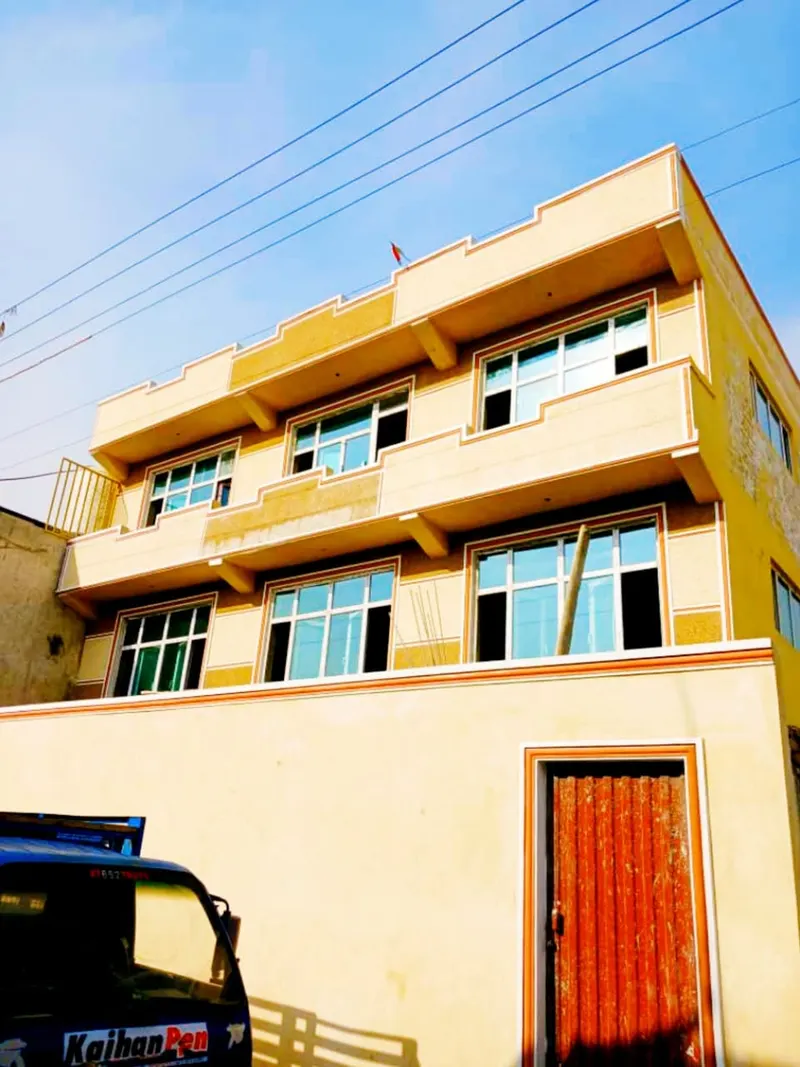 خانه سه منزله برای فروش، 210 m²، با زیرزمین کامل (2)