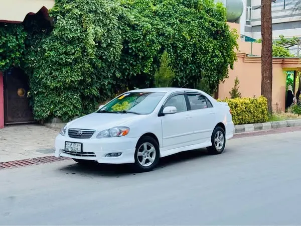 Toyota Corolla 2004 (2)