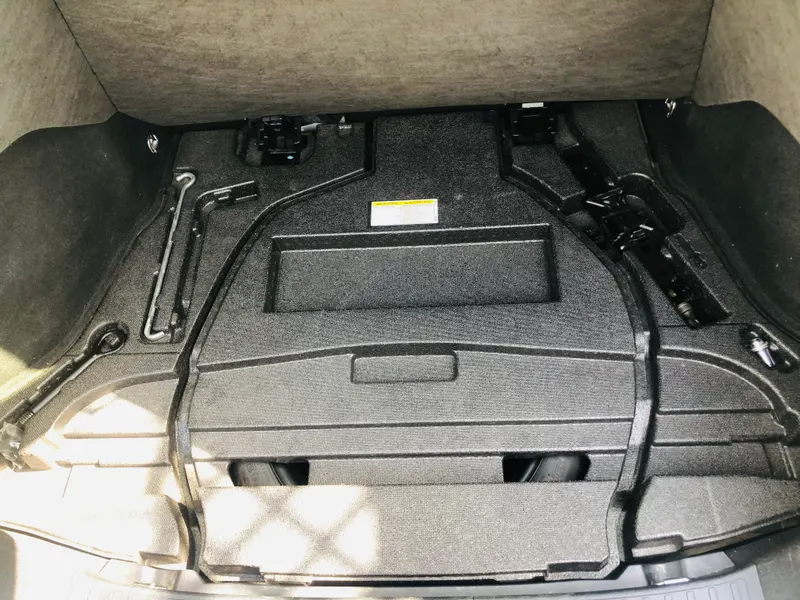 Toyota Prius 2016 (8)