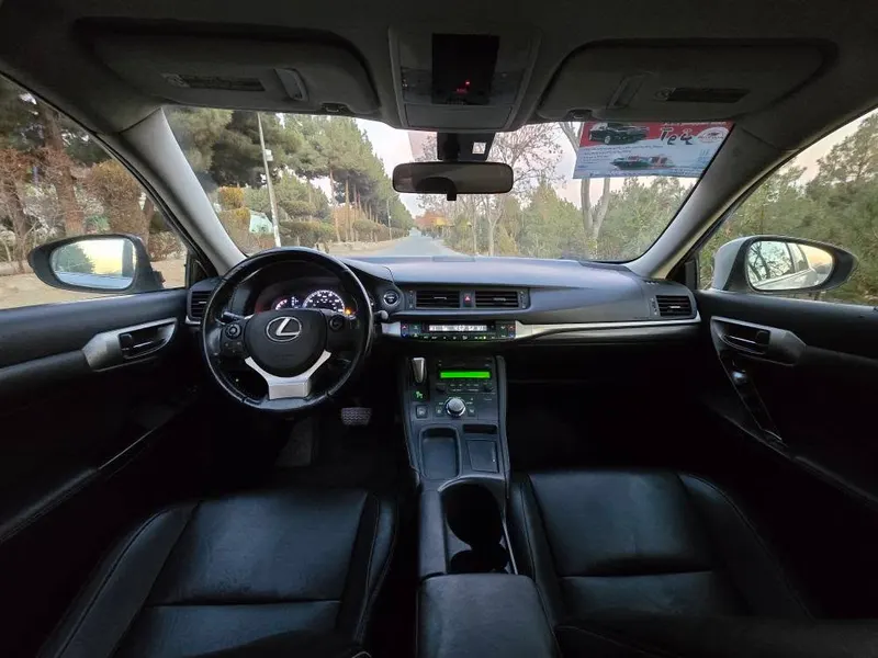 Lexus 2017 (4)