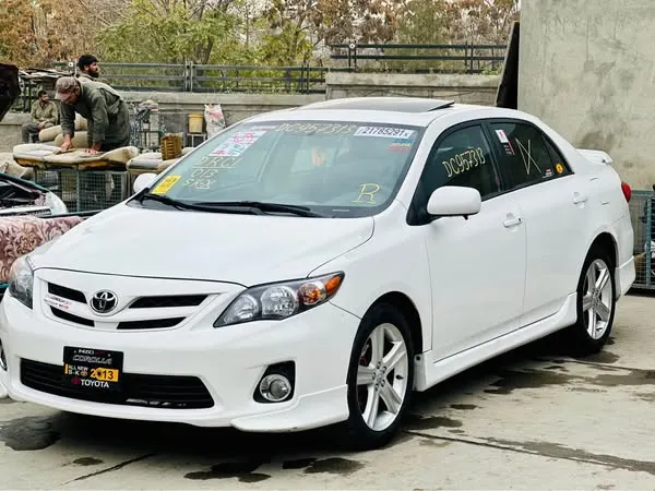 Toyota Corolla 2013 (1)