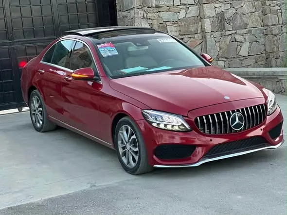 Mercedes-Benz 2016 (2)
