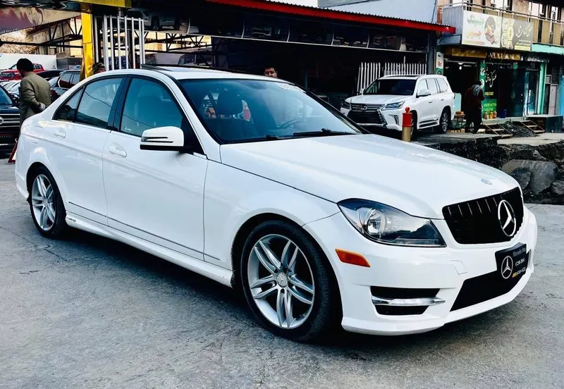 Mercedes-Benz 2013 (2)