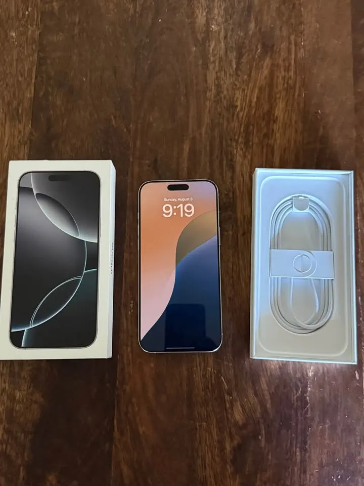 iPhone 16 Pro Max 256gb eSIM unlocked (2)