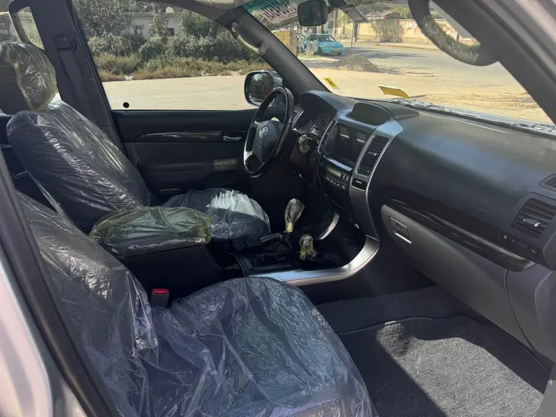 Toyota Land Cruiser 2008 (4)