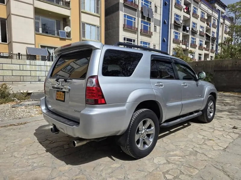 Toyota 4Runner 2009 (4)
