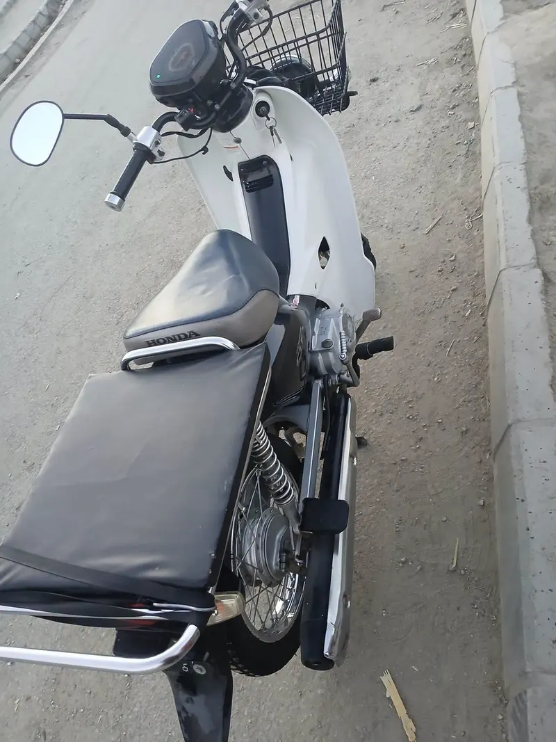 Japanese 4-Speed Motorcycle (4)