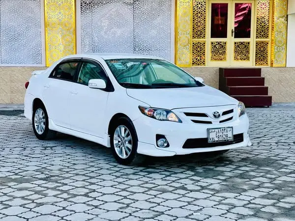 Toyota Corolla 2010 (2)