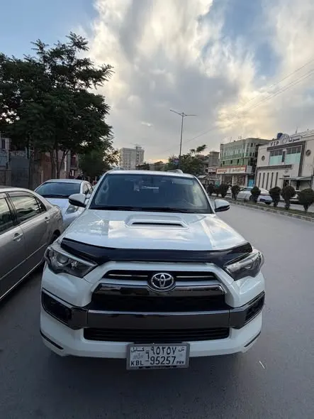 تویوتا 4Runner 2014 (1)