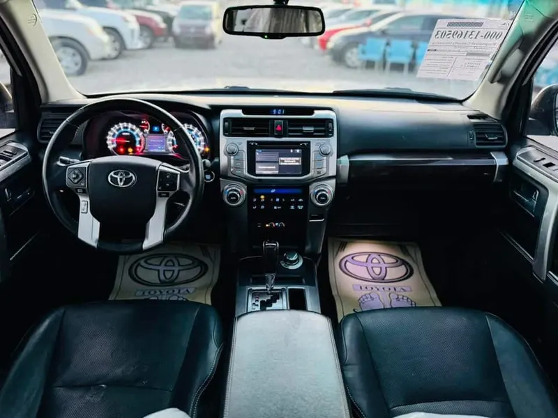 Toyota Fortuner Limited 2015 (4)