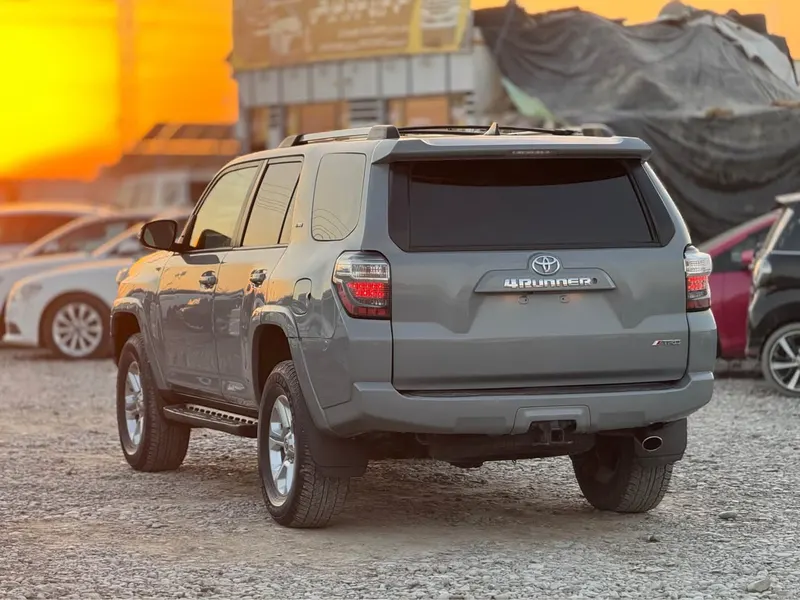 Toyota 4 Runner 2017 (3)