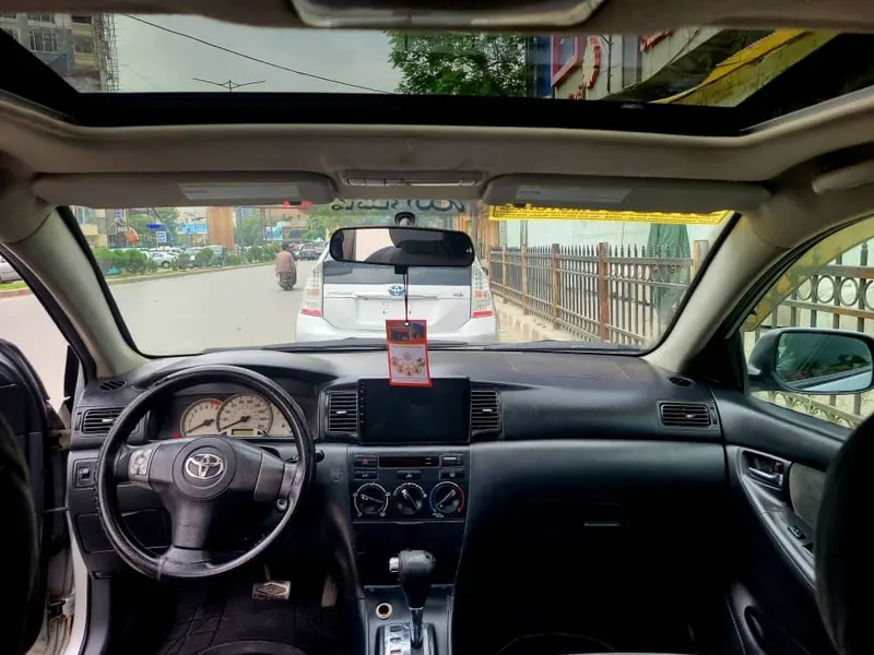 Toyota Corolla 2005 (3)