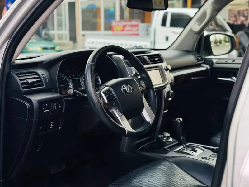 Toyota Fortuner 2016 (4)