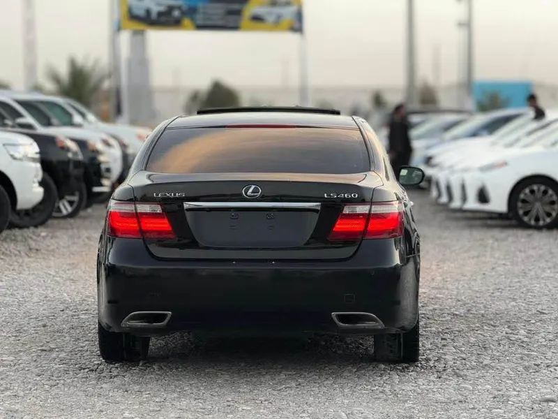 Lexus LS460 2007 (3)