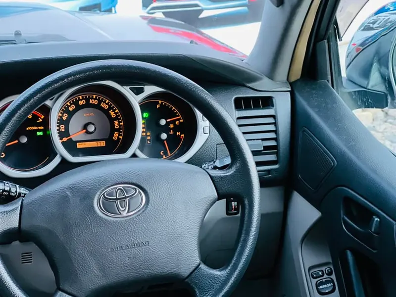 Toyota 4Runner 2006 (4)