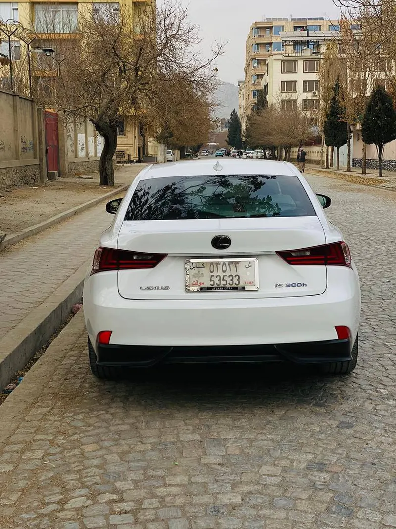 Lexus IS 300 2014 (3)