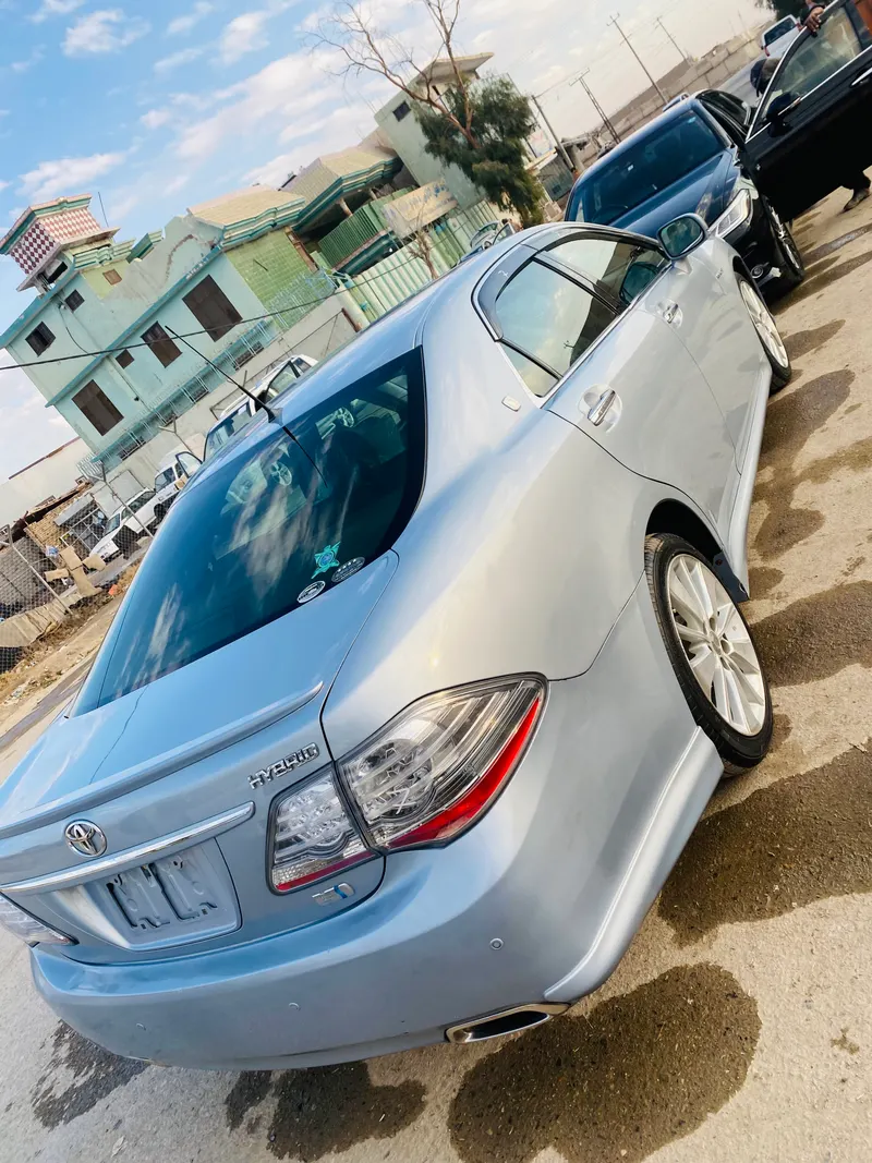 Toyota Crown 2010 (1)