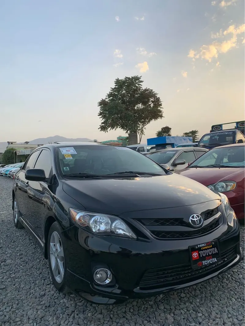 Toyota Corolla 2012 (2)