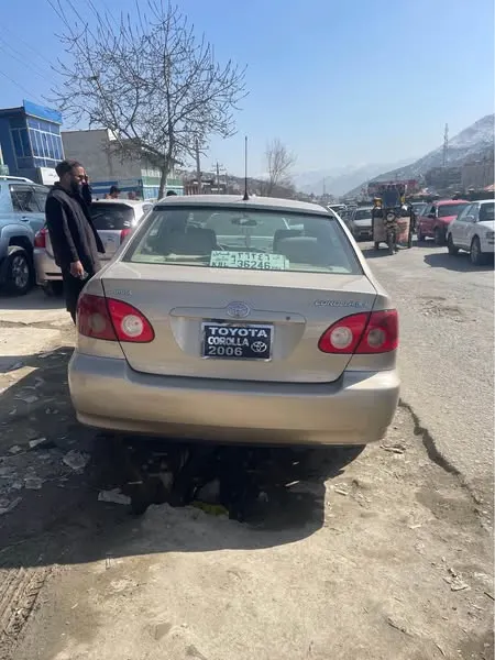 Toyota Corolla 2006 (2)