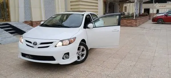 Toyota Corolla 2013 (1)