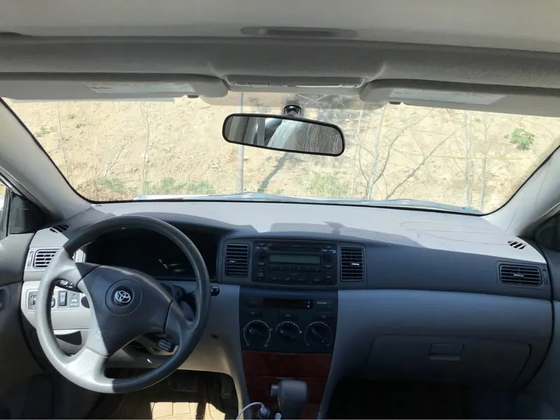 Toyota Corolla 2005 (4)