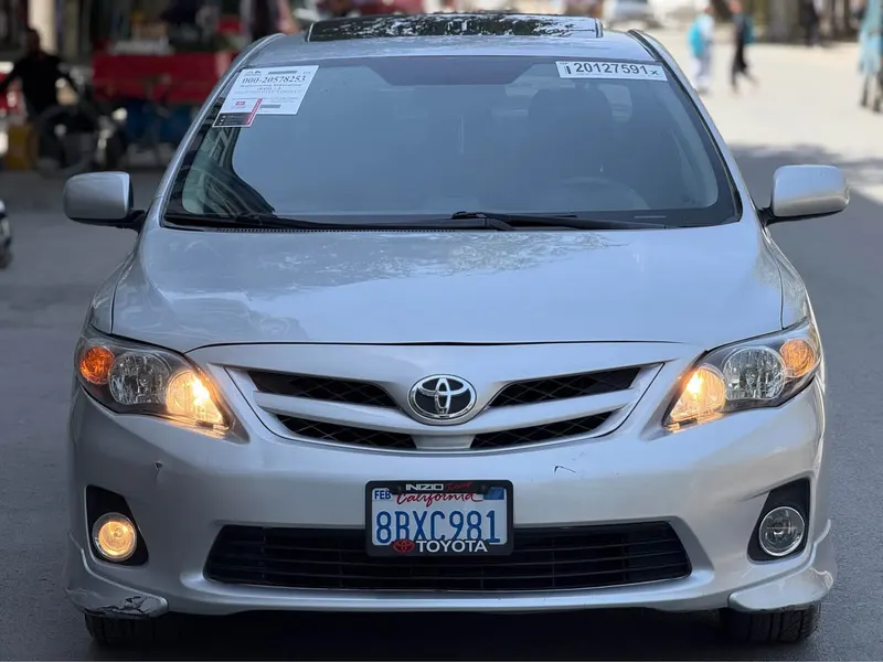 Toyota Corolla 2013 (1)