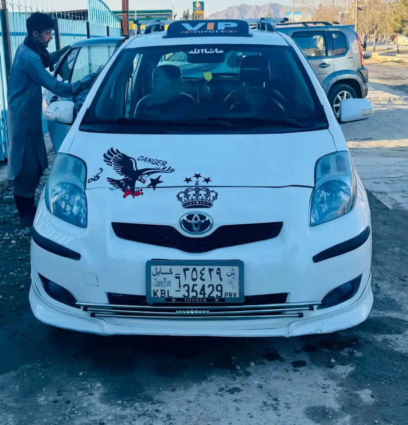 Toyota Yaris 2009 (1)