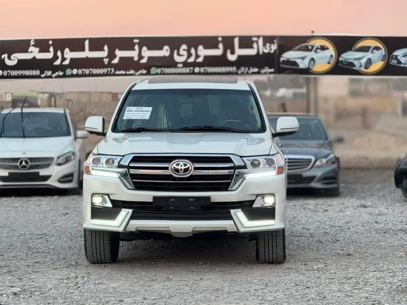 تویوتا لندکروزر VXR 2008 (1)