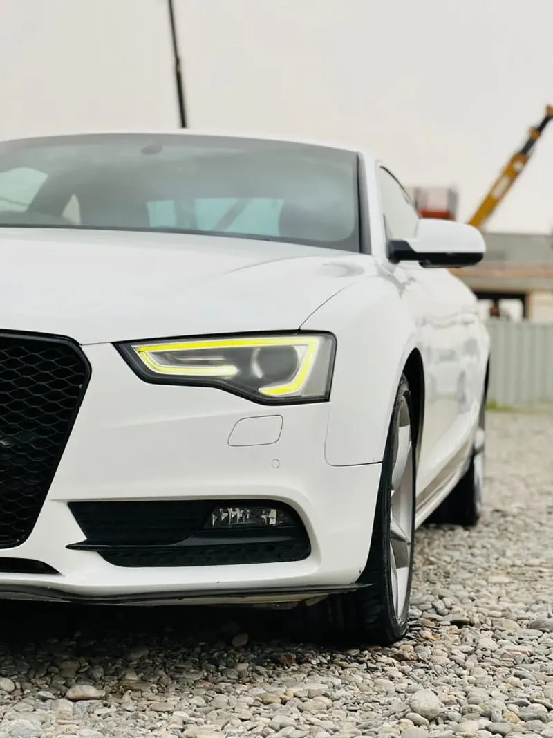 Audi A5 2011 (2)