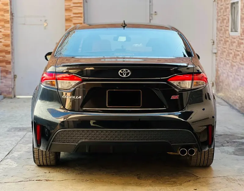 Toyota Camry SE 2020 (3)
