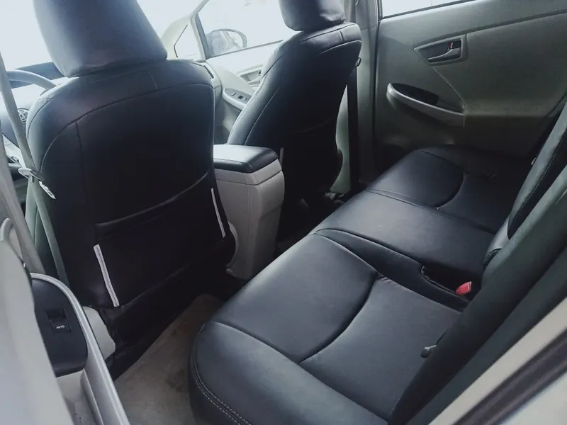 Toyota Prius Hybrid 2013 (5)