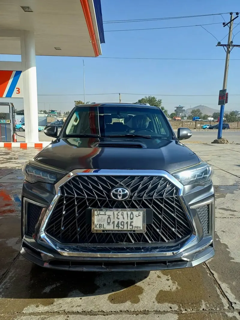 Toyota 4Runner SR5 2011 (2)