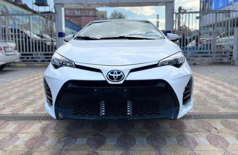 Toyota Corolla 2018 (1)