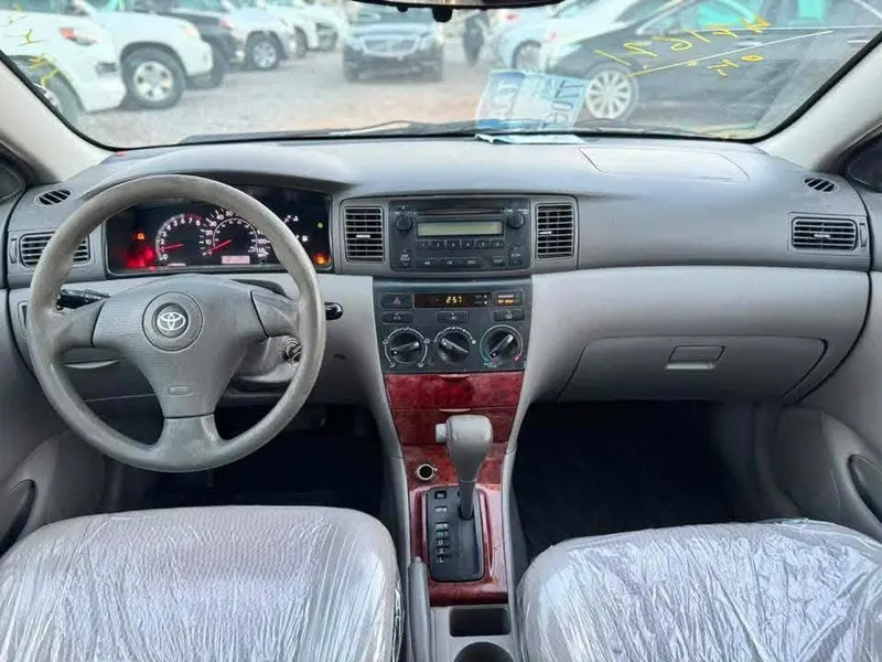 Toyota Corolla 2007 (4)