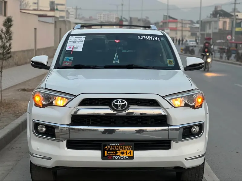 Toyota 4 Runner 2014 (2)