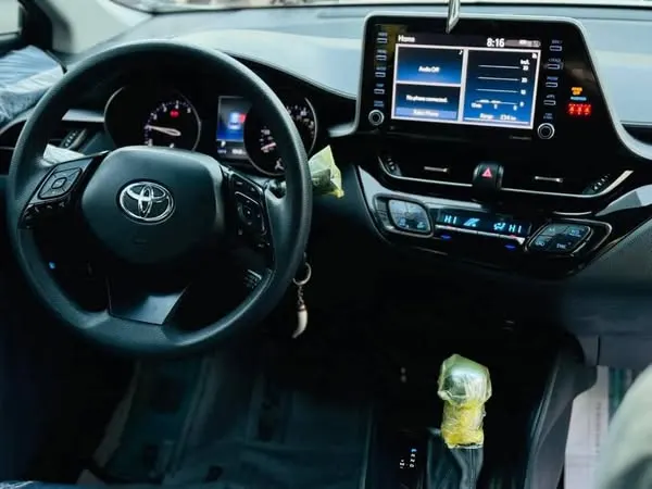 Toyota C-HR 2020 (4)