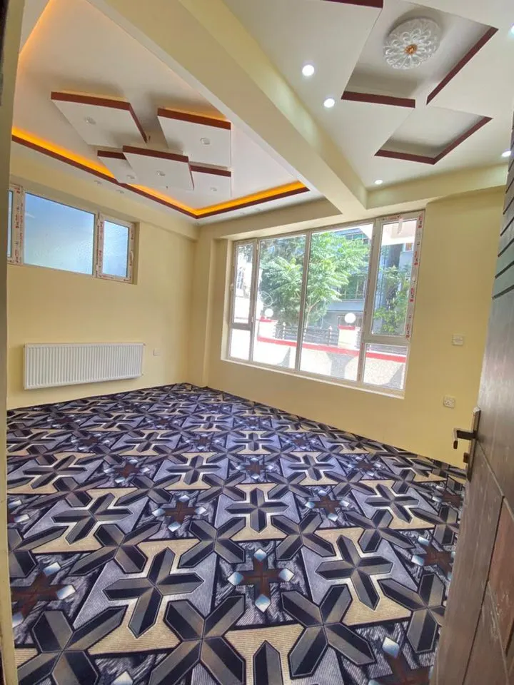 Apartment for sale, 3 rooms, 130 m², with yard, District 15 (1)
