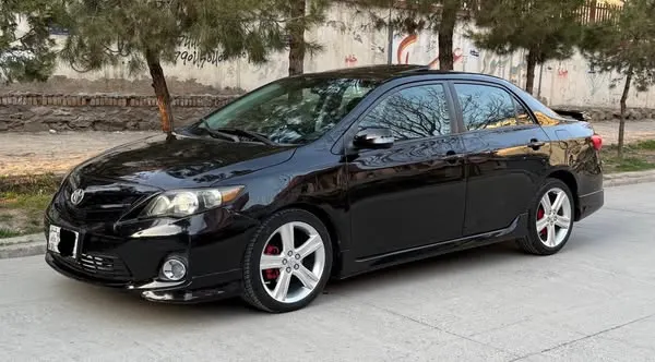 Toyota Corolla 2012 (2)