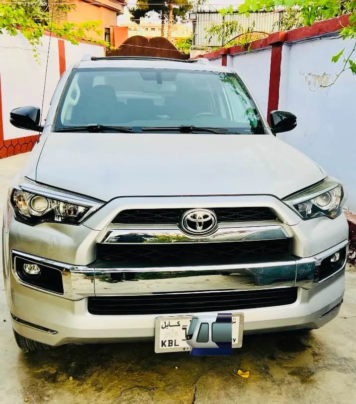 Toyota 4 Runner 2010 (1)