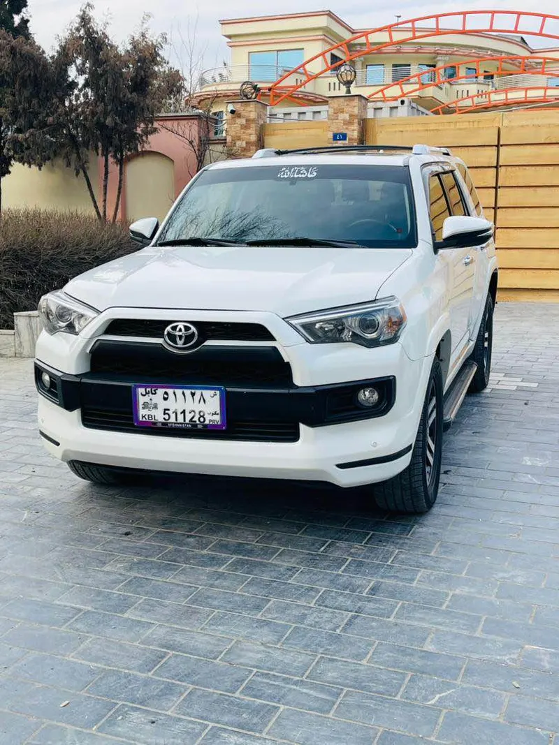 Toyota 4 Runner 2016 (1)