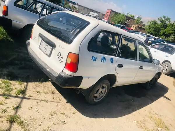 Toyota Corolla 1996 (3)