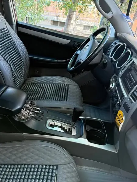 Toyota 4Runner 2005 (4)