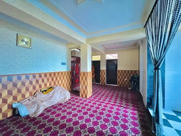 Apartment for sale, 5 rooms, 250 m² with roof terrace, 5th floor, Kabul (3)