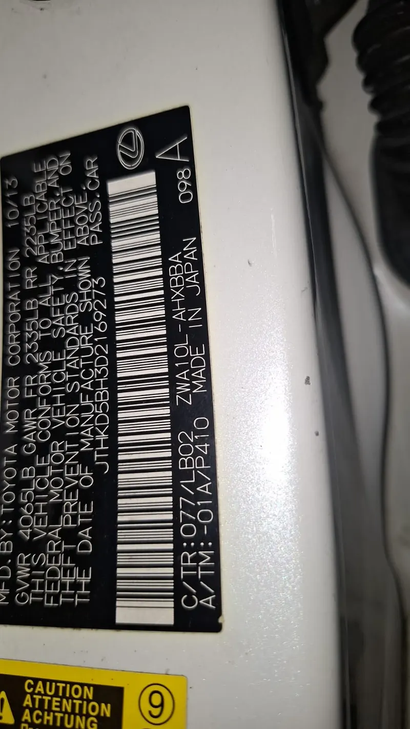 Lexus CT200 Hybrid 2013 (8)