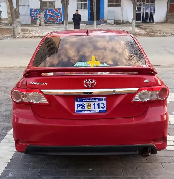 Toyota Corolla 2011 (3)