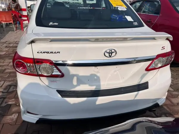 Toyota Corolla 2013 (3)
