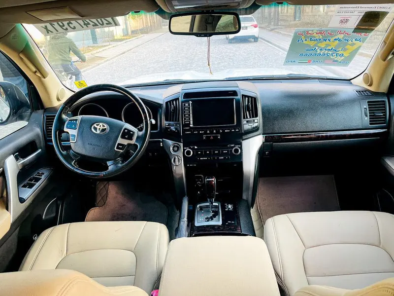 Toyota Land Cruiser 2009 (4)