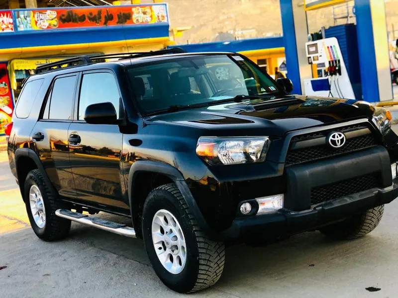 Toyota 4 Runner 2013 (2)